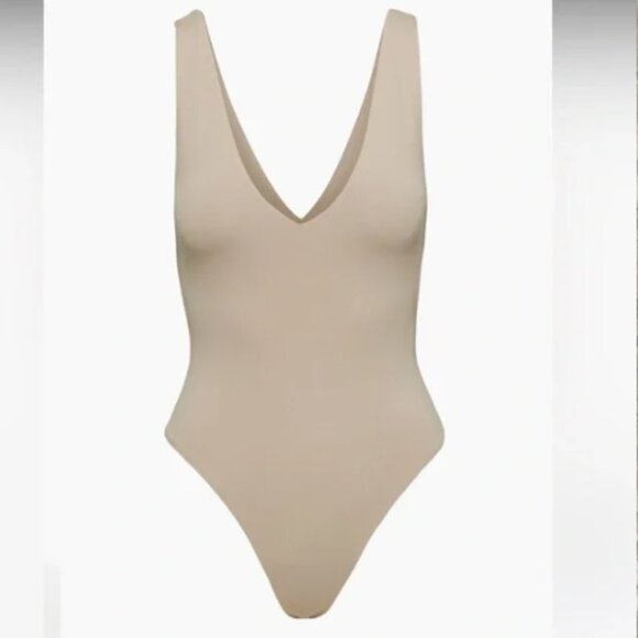 Aritzia | Babaton Contour V-neck bodysuit Taupe | Size 2XS Women's - Picture 14 of 15